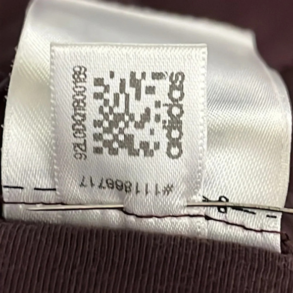 Stella McCartney x Adidas Quilted Pants in Burgundy - Size Large - Picture 11 of 11